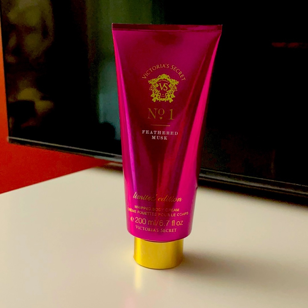 Victoria’s Secret Feathered Musk Limited Edition